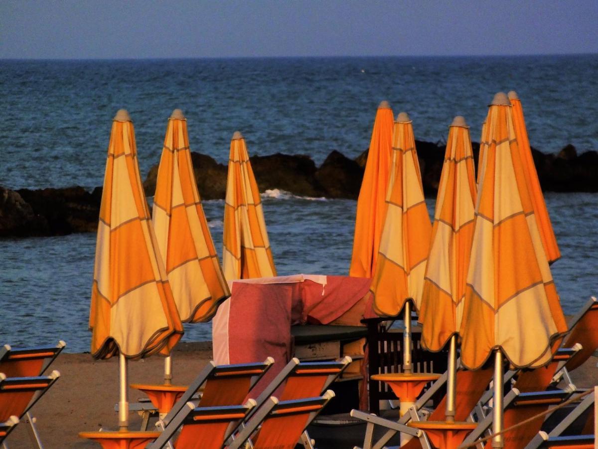 B&B Nonna Lilla Montesilvano Marina Buitenkant foto